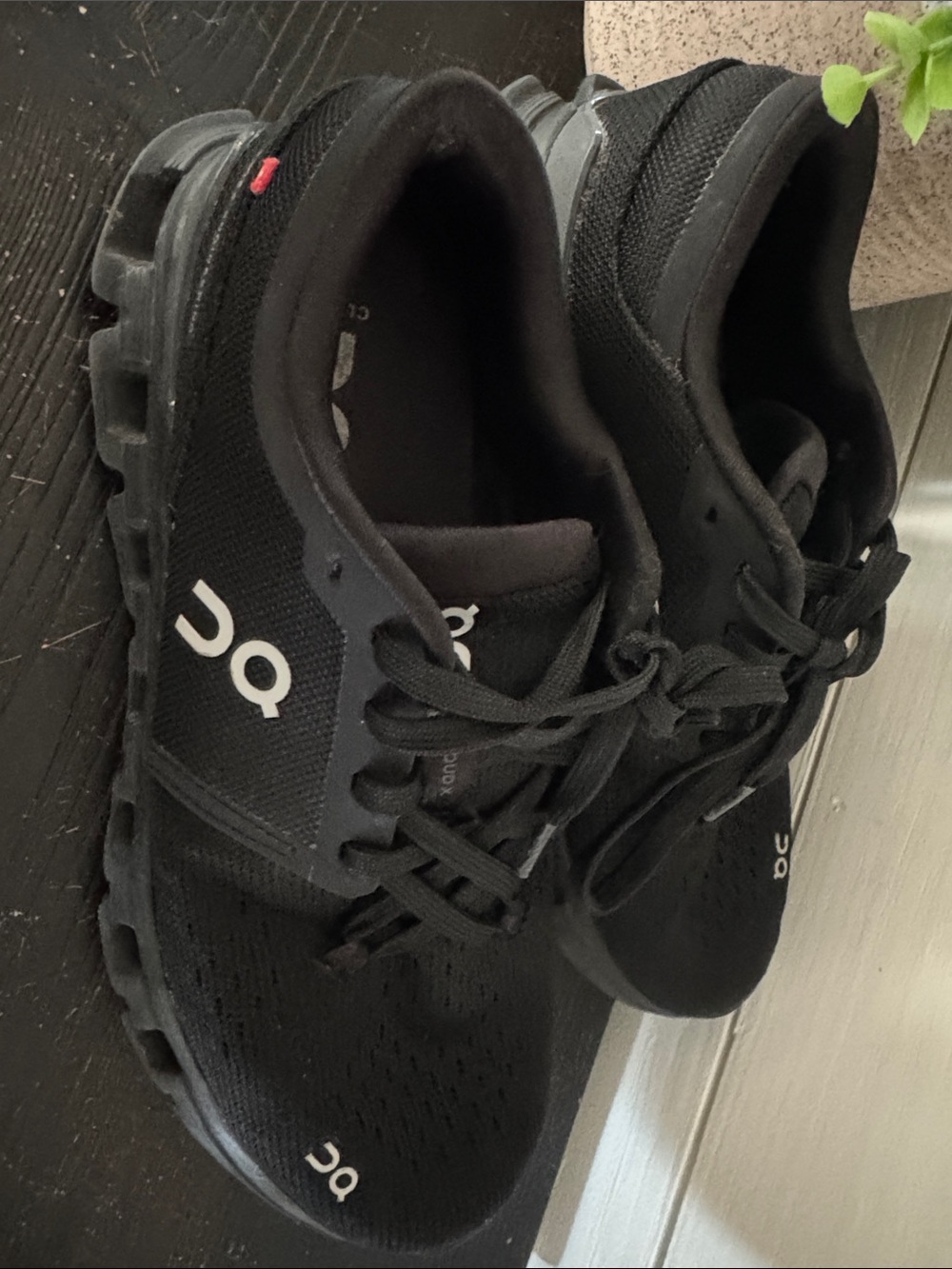 On Running cloud x Black Athletic Sneakers with White Logo - Picture 3 of 16